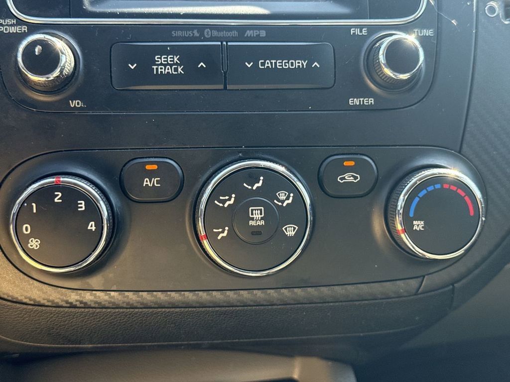 Used 2015 Kia Forte EX w/ EX Premium Package image 29