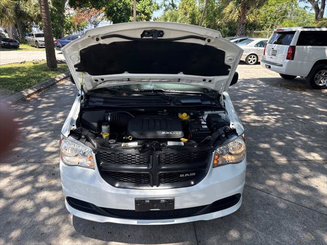 Used 2015 RAM C/V Tradesman FWD image 28