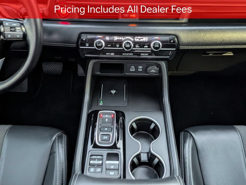 Used 2025 Honda Pilot Touring image 19