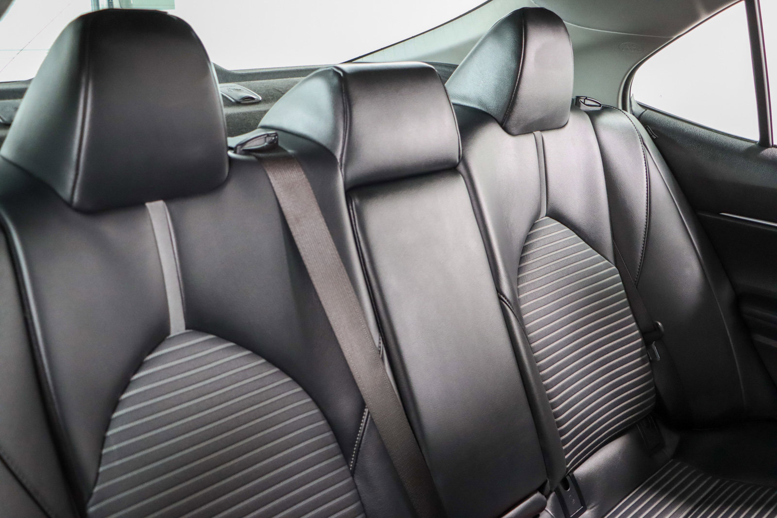 Used 2024 Toyota Camry SE image 27