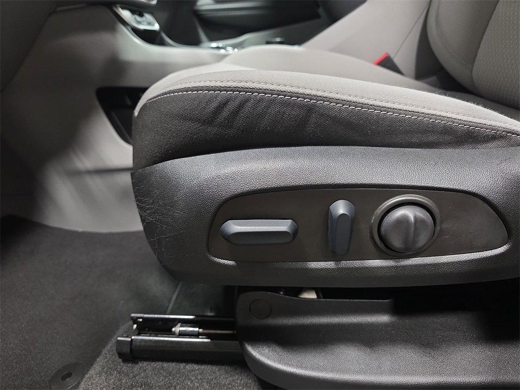 Certified 2023 GMC Terrain SLE w/ Driver Convenience Package image 29