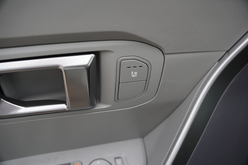 New 2027 Kia Seltos LX AWD/4WD image 14