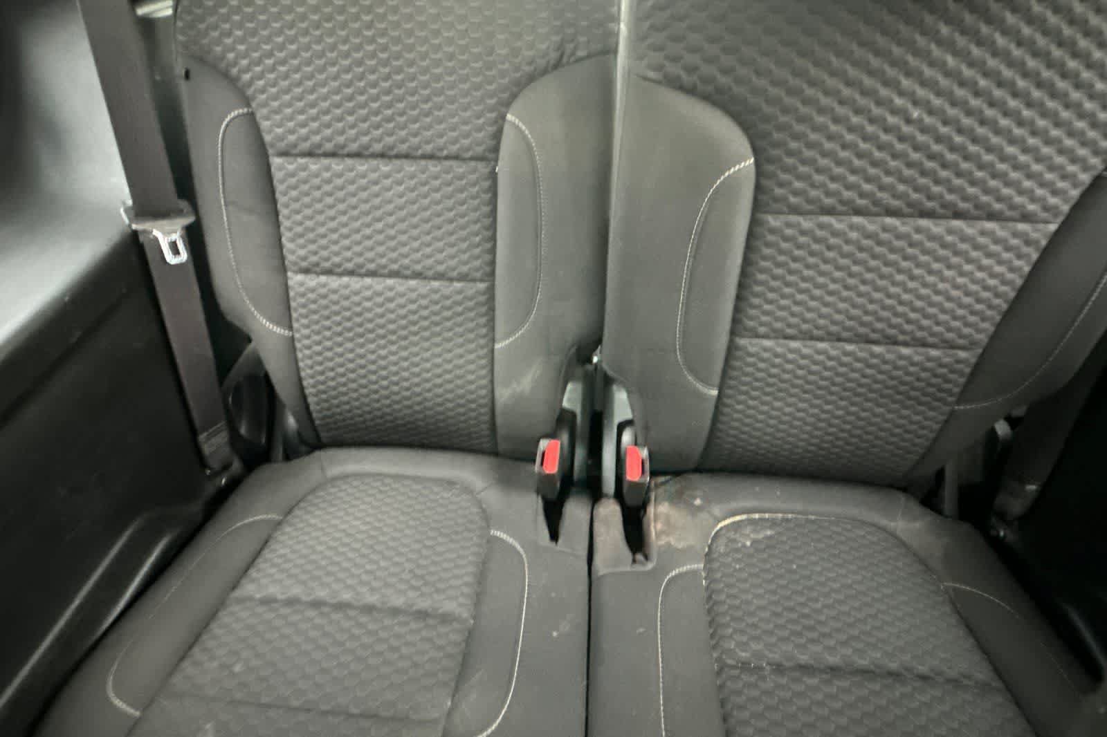 Used 2018 GMC Acadia SLE FWD image 17