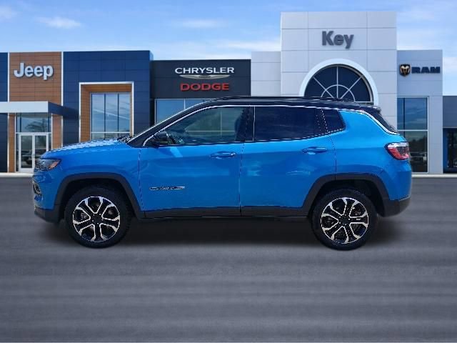 Used 2024 Jeep Compass Limited w/ Sun and Sound Group AWD/4WD image 2