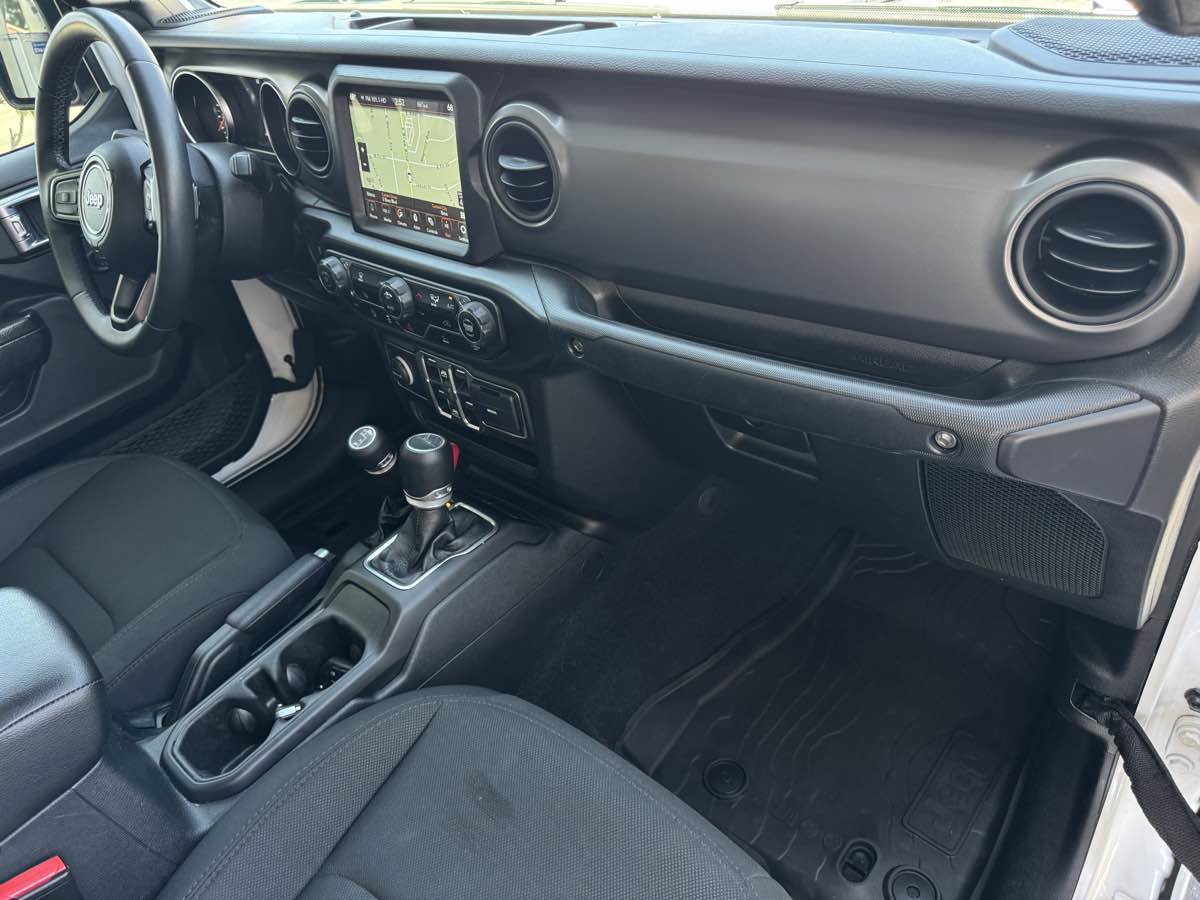 Used 2022 Jeep Gladiator Sport AWD/4WD image 23
