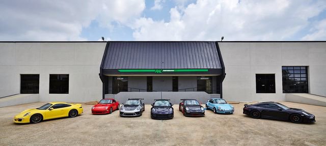 Used 2022 Porsche 718 Cayman GT4 RWD image 8