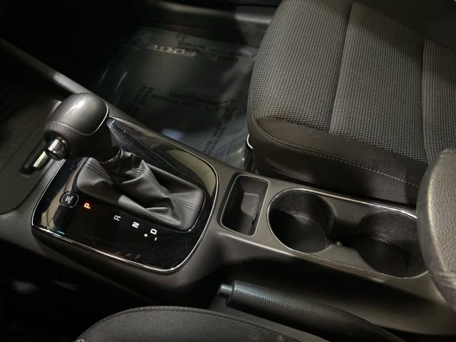 Used 2017 Kia Forte LX image 22