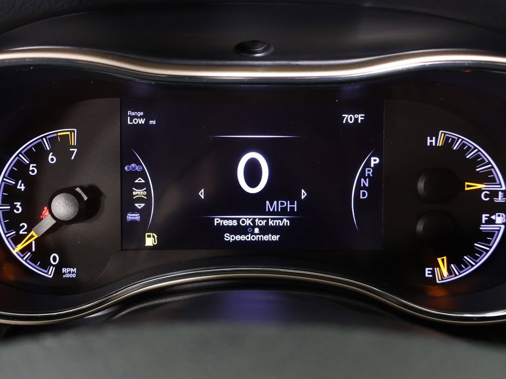 Used 2017 Jeep Grand Cherokee Laredo AWD/4WD image 28