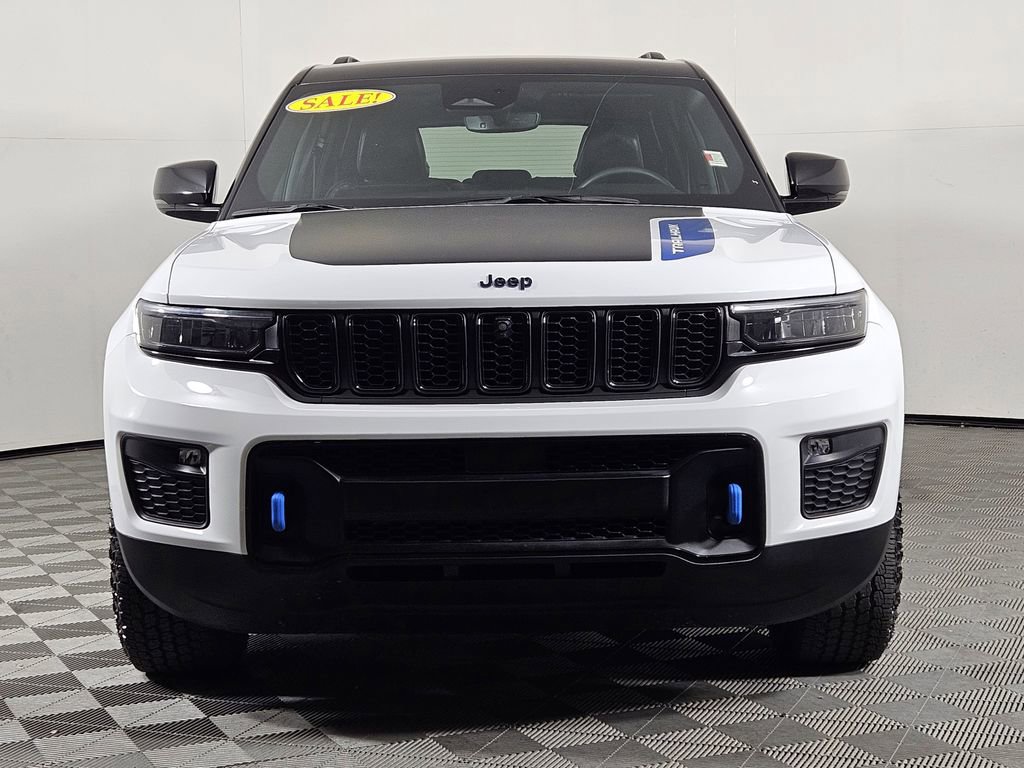 Used 2022 Jeep Grand Cherokee Trailhawk image 2