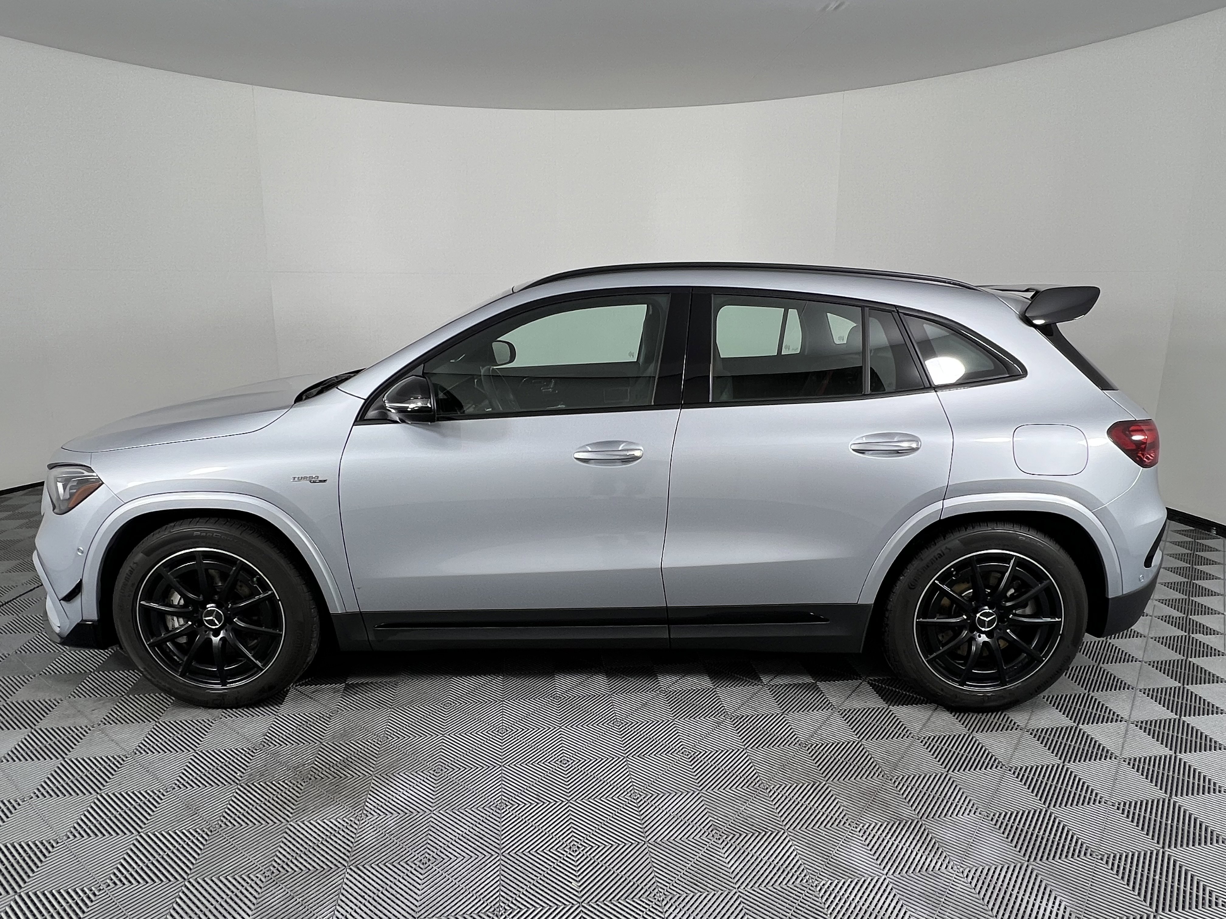 Certified 2025 Mercedes-Benz GLA 35 AMG 4MATIC image 9