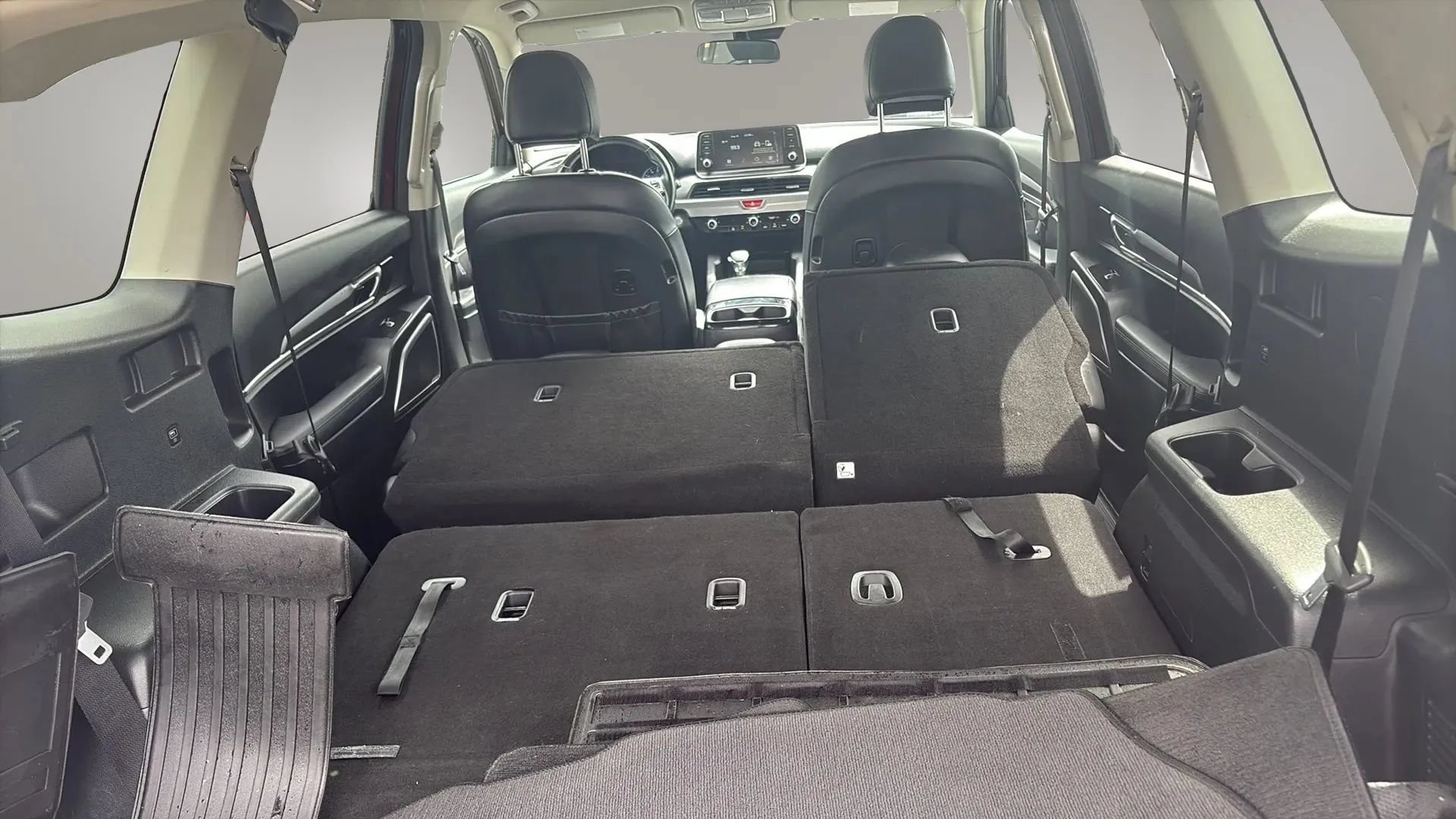 Used 2020 Kia Telluride LX FWD image 12