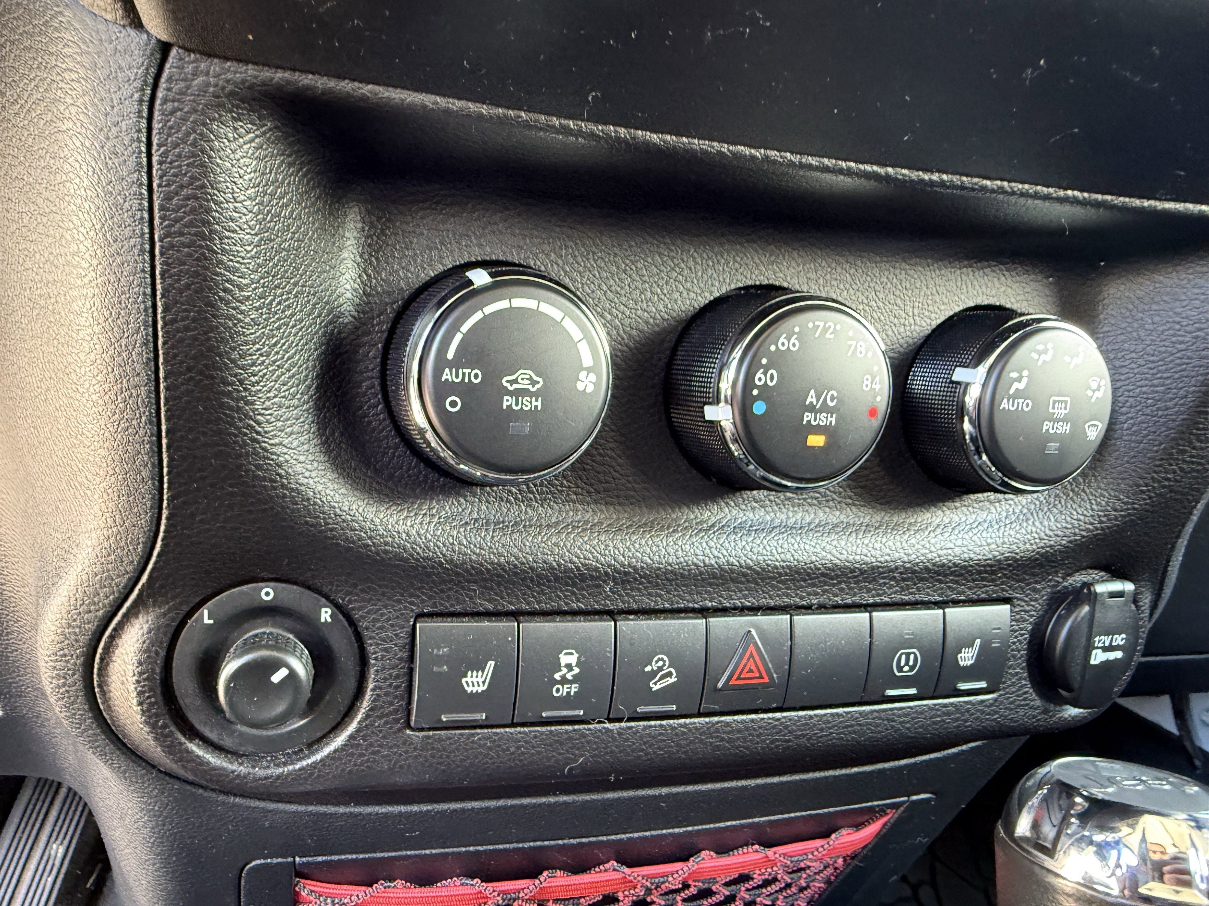 Used 2018 Jeep Wrangler Unlimited Rubicon image 9