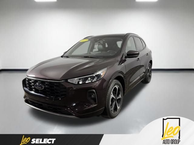 Used 2023 Ford Escape ST-Line Select w/ Tech Pack #2 AWD/4WD video 1