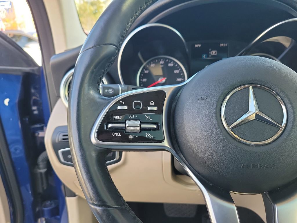 Used 2020 Mercedes-Benz GLC 300 4MATIC w/ Multimedia Package image 18