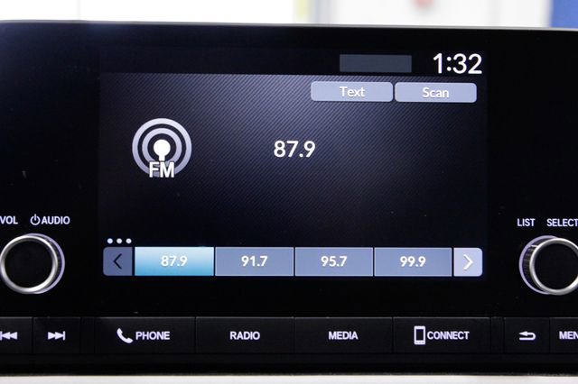 Certified 2024 Honda HR-V LX image 31