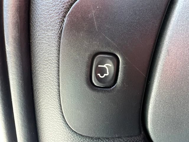 Used 2016 Jeep Cherokee Latitude w/ Comfort/Convenience Group AWD/4WD image 12