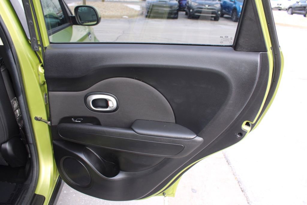 Used 2017 Kia Soul + image 22