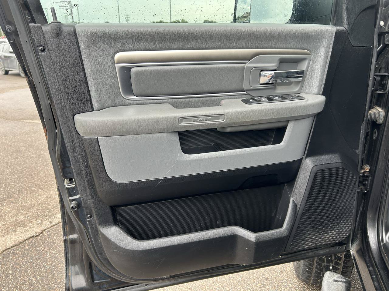 Used 2017 RAM 2500 Big Horn w/ Sport Appearance Group AWD/4WD image 14