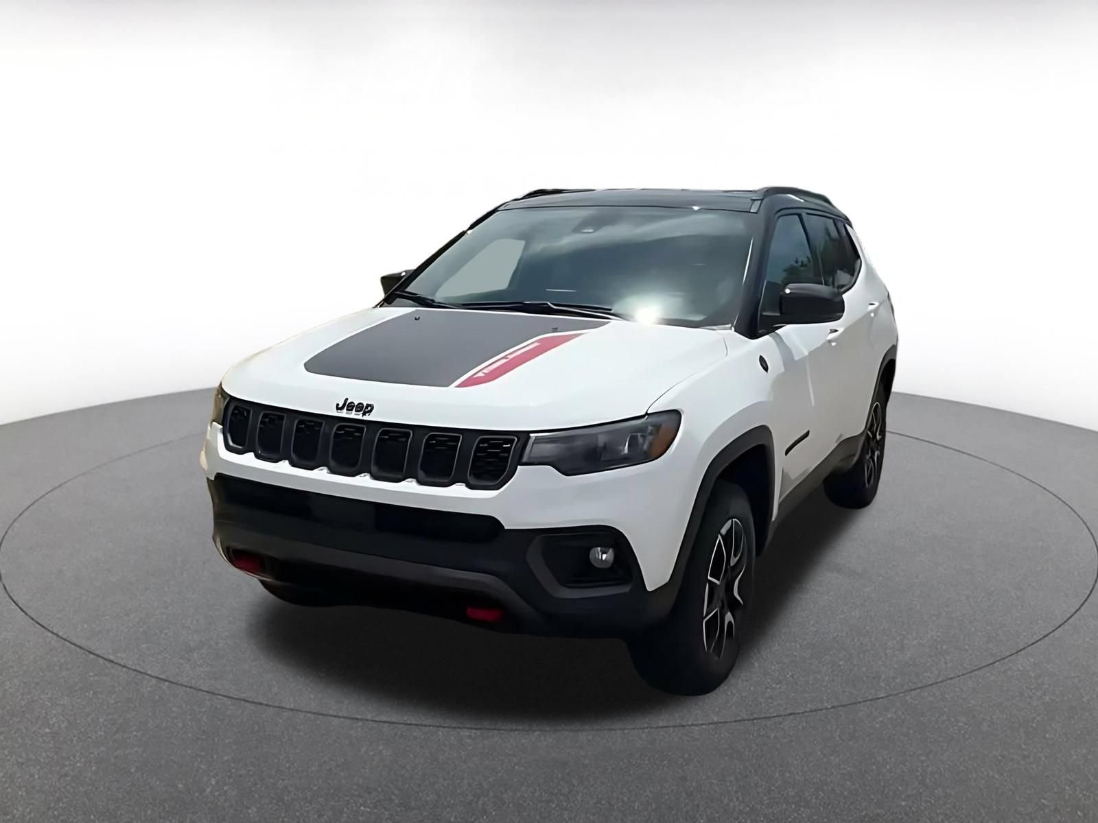 Used 2025 Jeep Compass Trailhawk AWD/4WD image 6