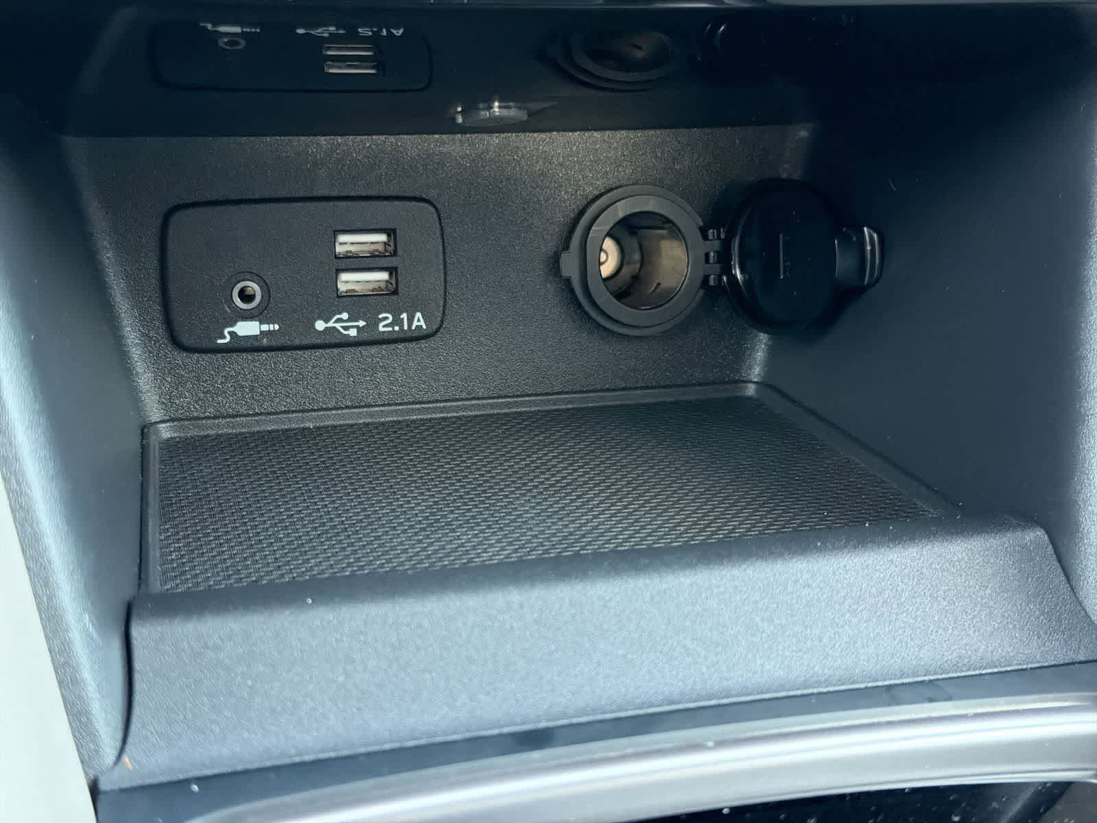Certified 2023 Subaru Forester Limited image 32