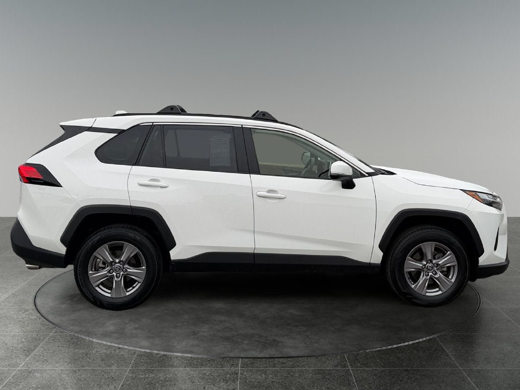 Used 2023 Toyota RAV4 XLE w/ Convenience Package AWD/4WD image 10