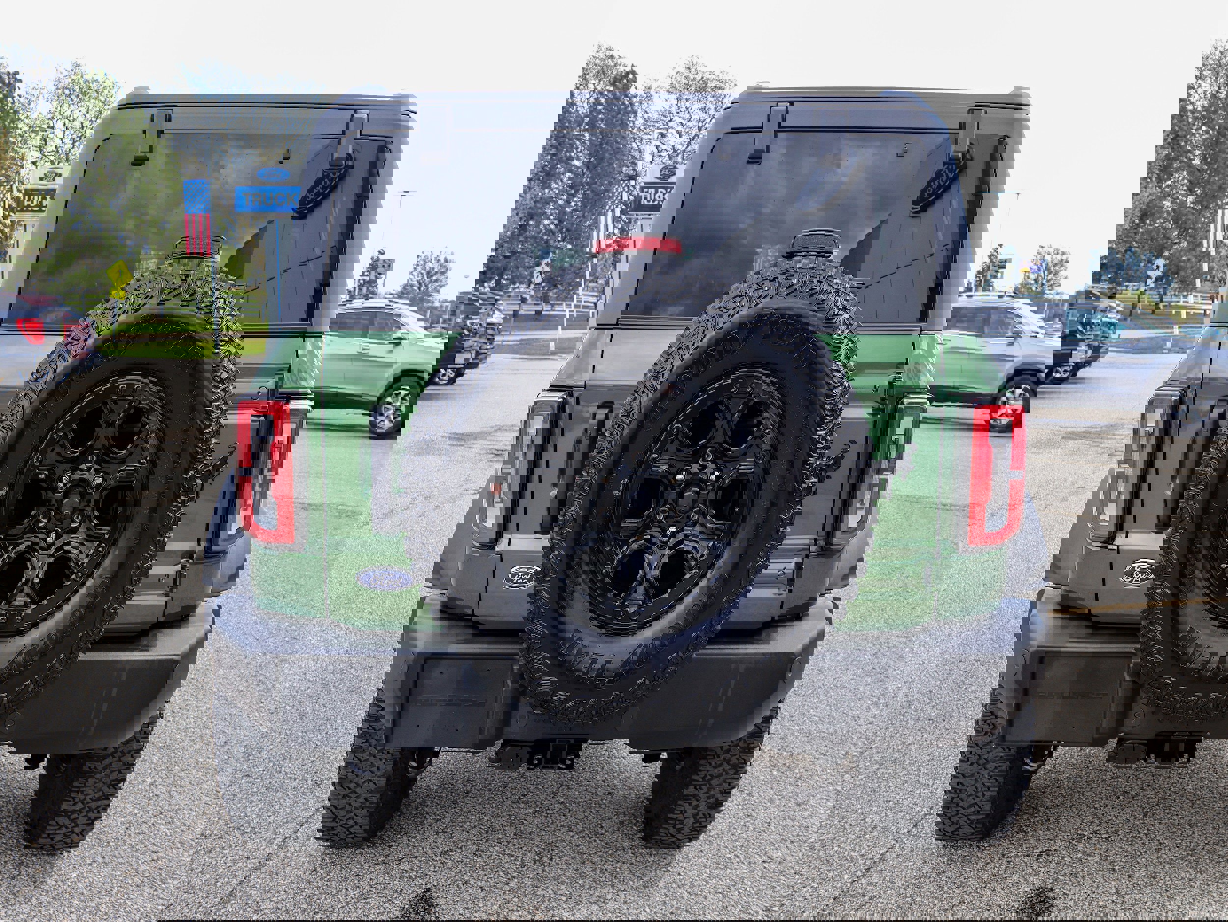 Used 2022 Ford Bronco Wildtrak image 4