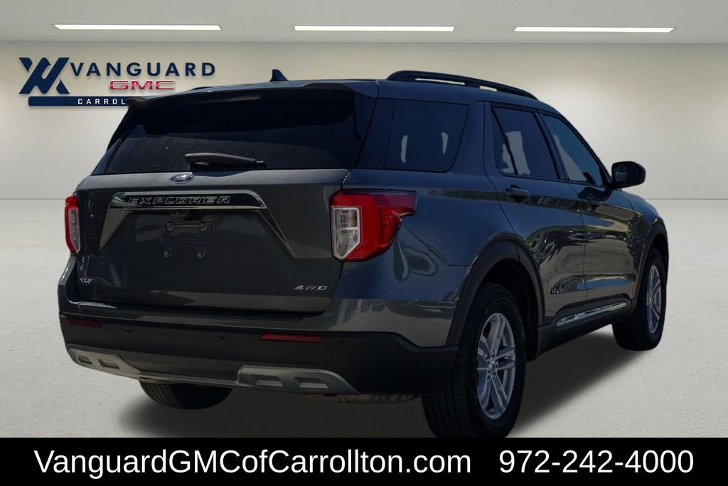 Used 2024 Ford Explorer XLT w/ Equipment Group 202A image 9