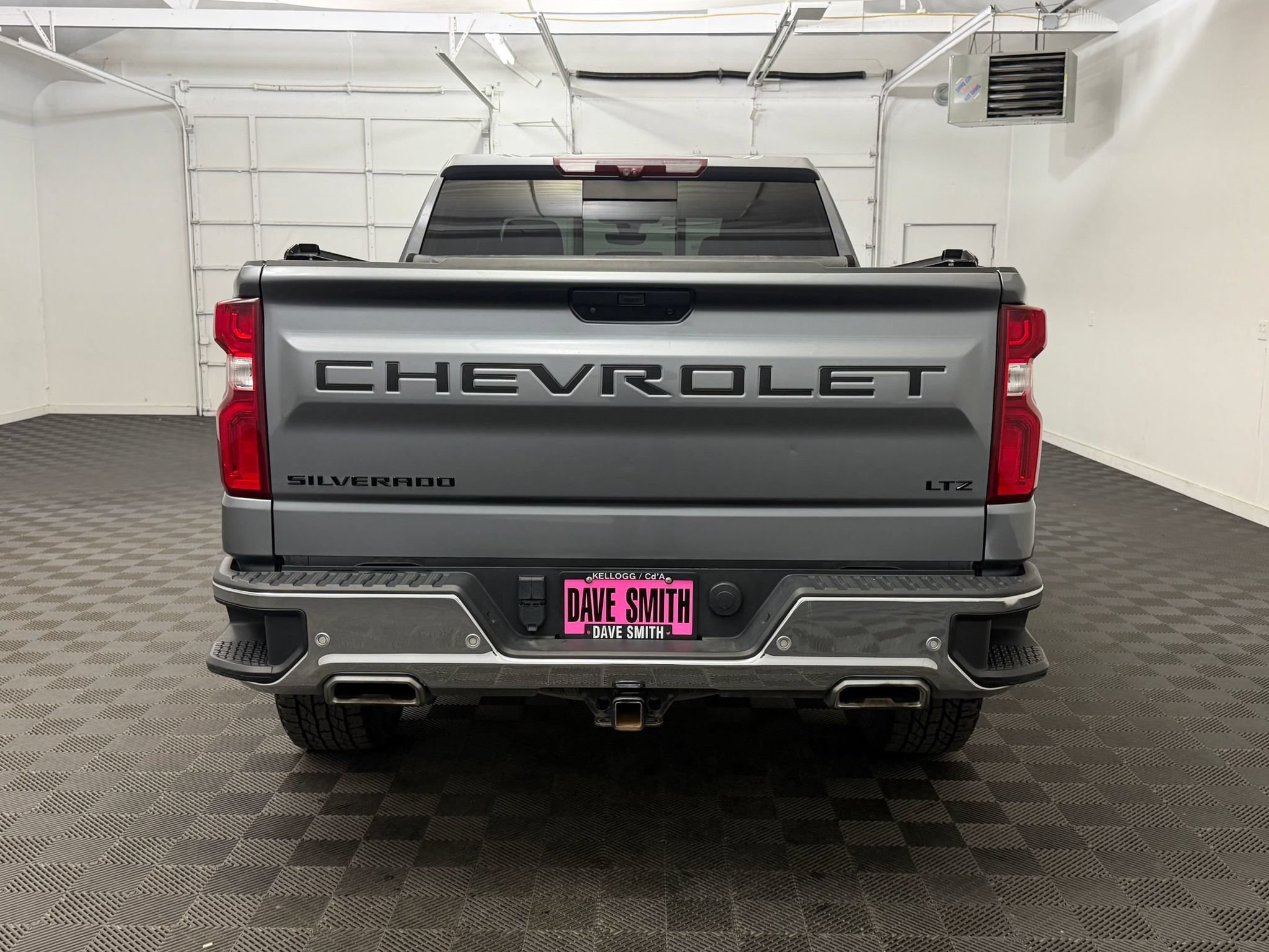 Used 2021 Chevrolet Silverado 1500 LTZ w/ LTZ Premium Package AWD/4WD image 9