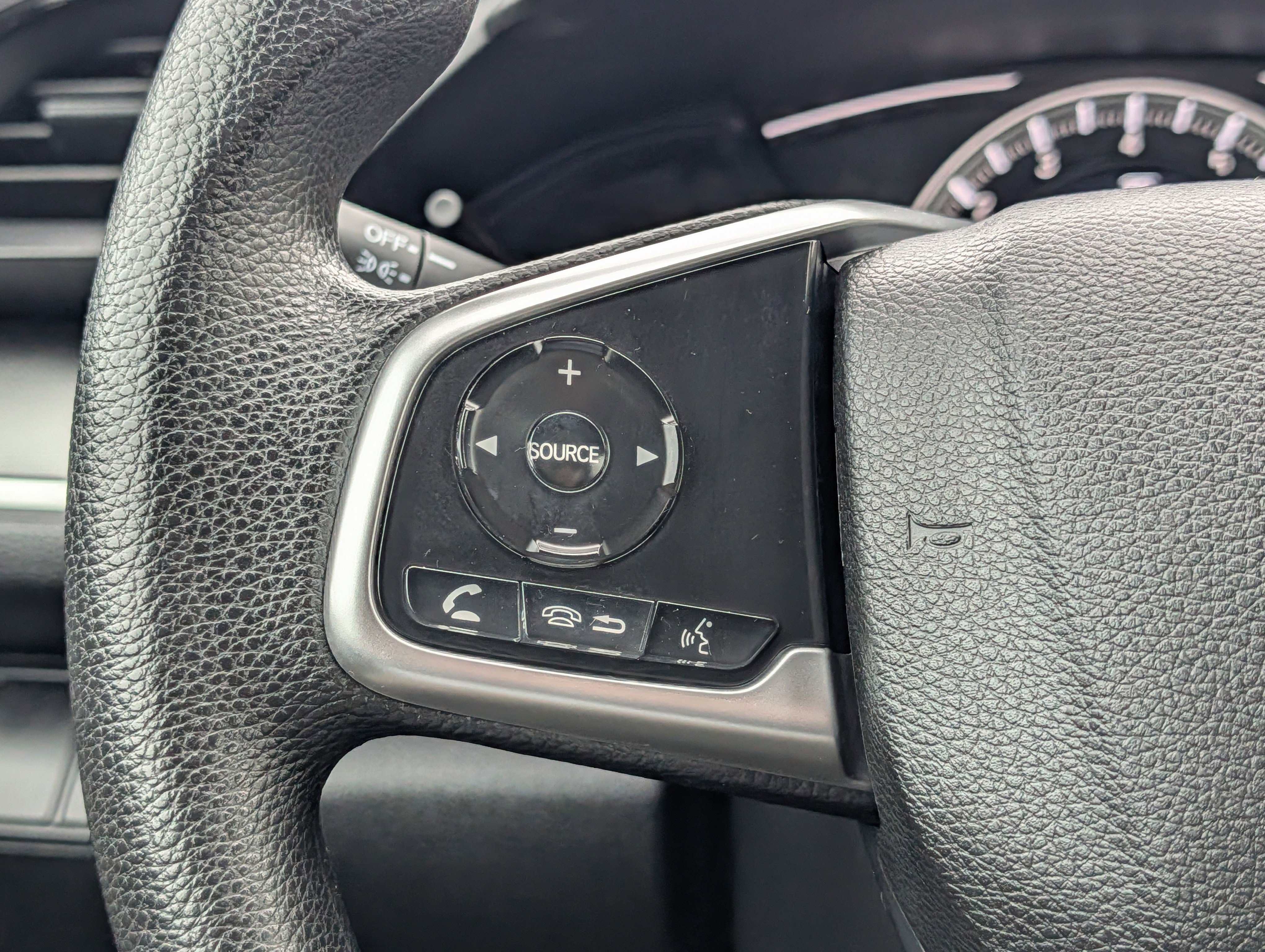 Used 2018 Honda Civic LX image 28