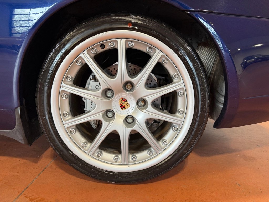 Used 2001 Porsche 911 Carrera 4 AWD/4WD image 13