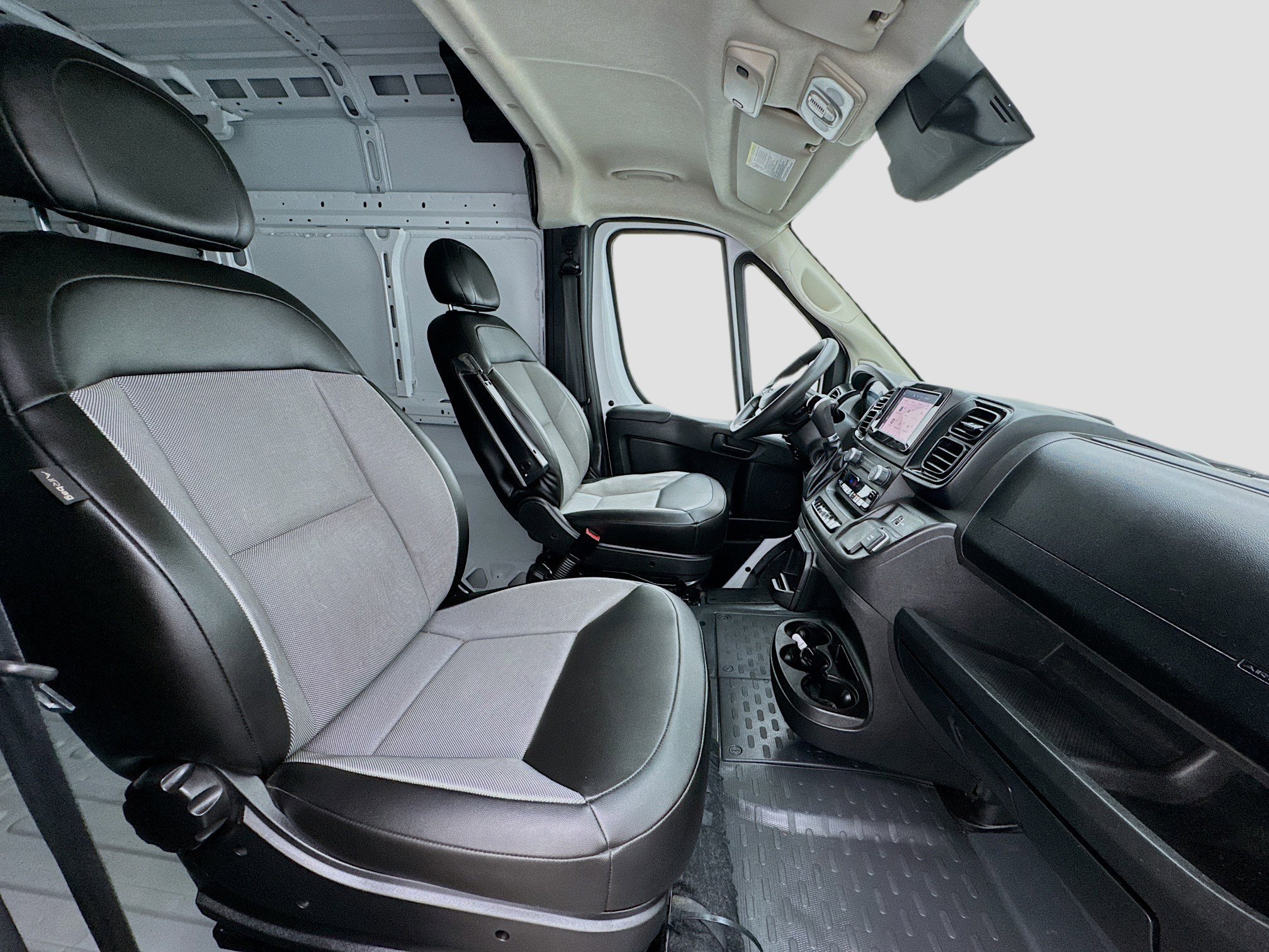 Used 2023 RAM ProMaster 2500 image 17