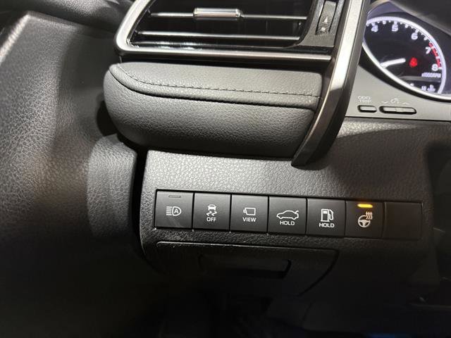 Used 2023 Toyota Camry XLE image 17