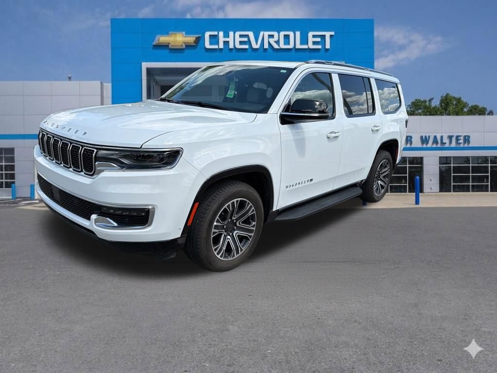 Used 2024 Jeep Wagoneer 2WD w/ Premium Group I image 4
