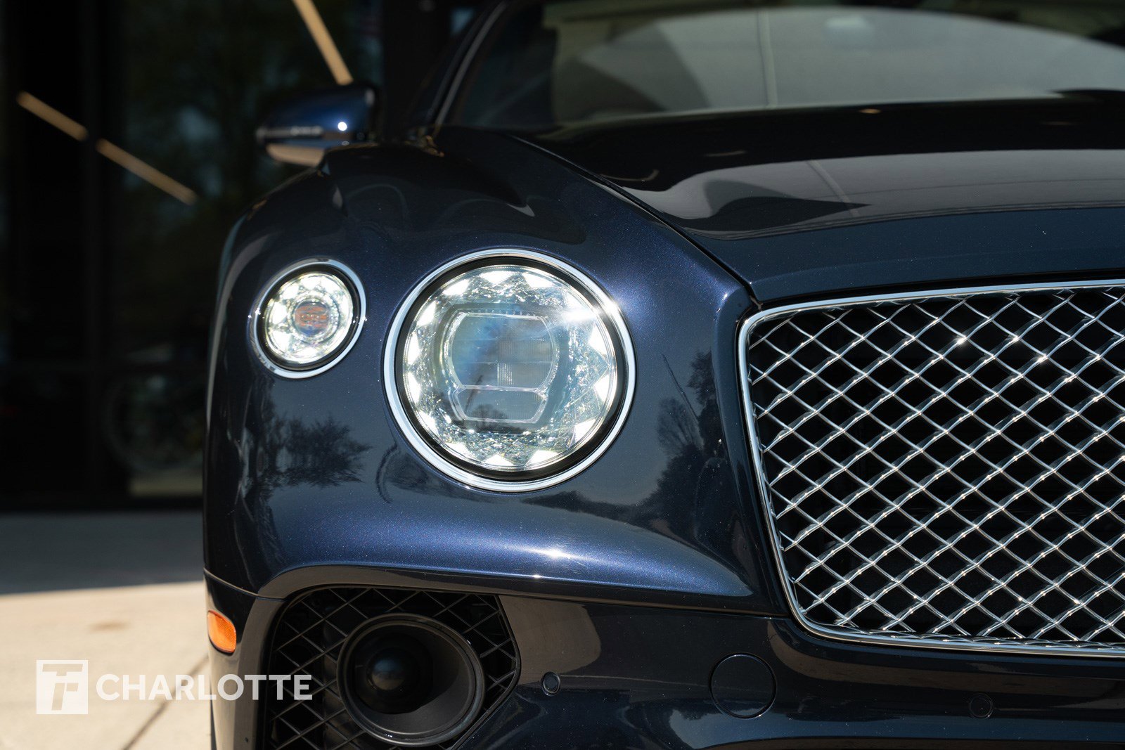 Used 2021 Bentley Continental GT image 3