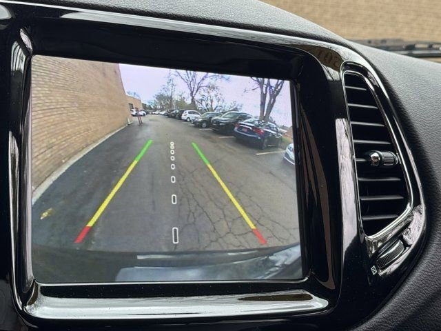 Used 2019 Jeep Compass Limited image 22