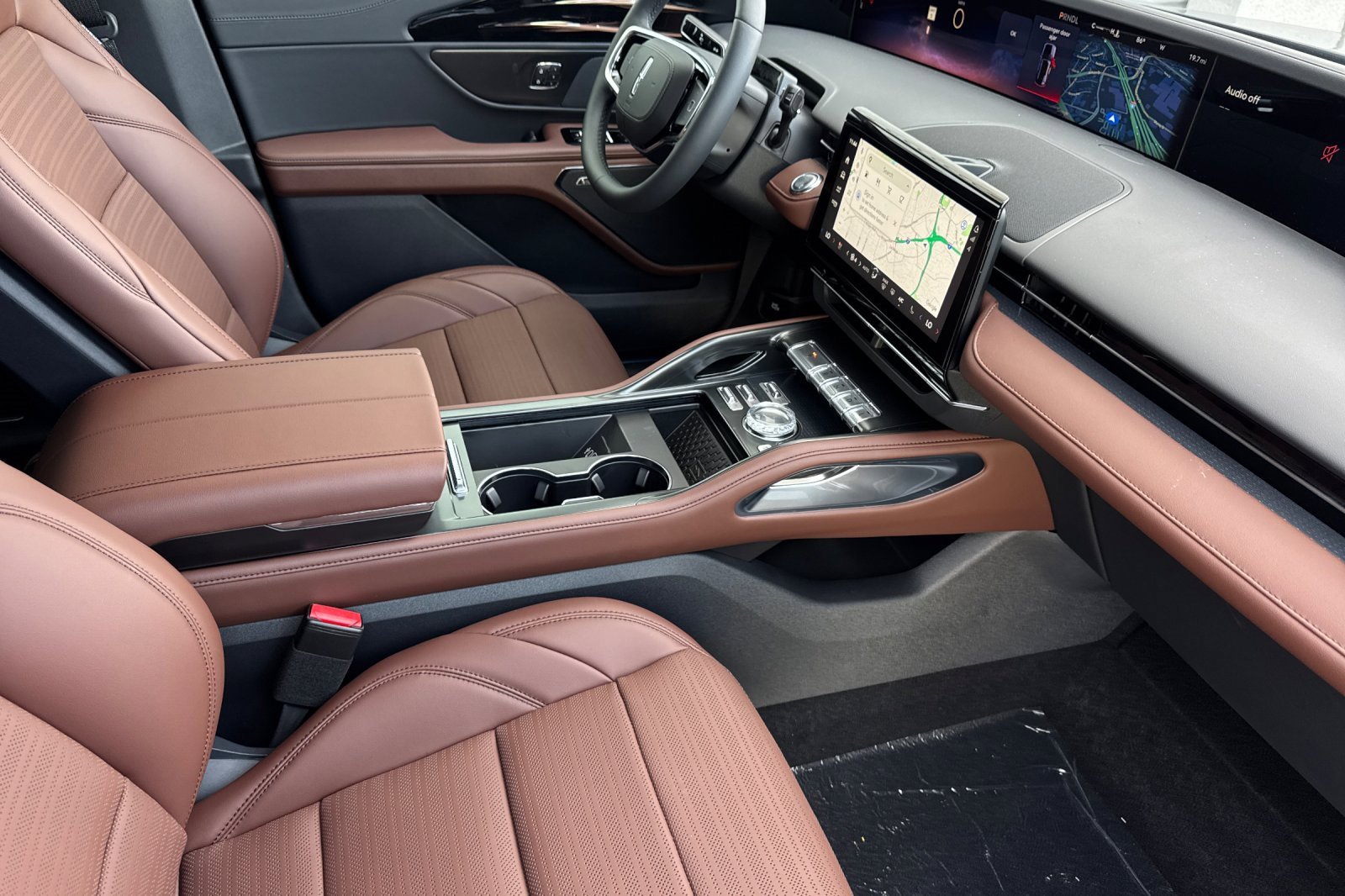 New 2026 Lincoln Nautilus Reserve w/ Jet Appearance Package image 15