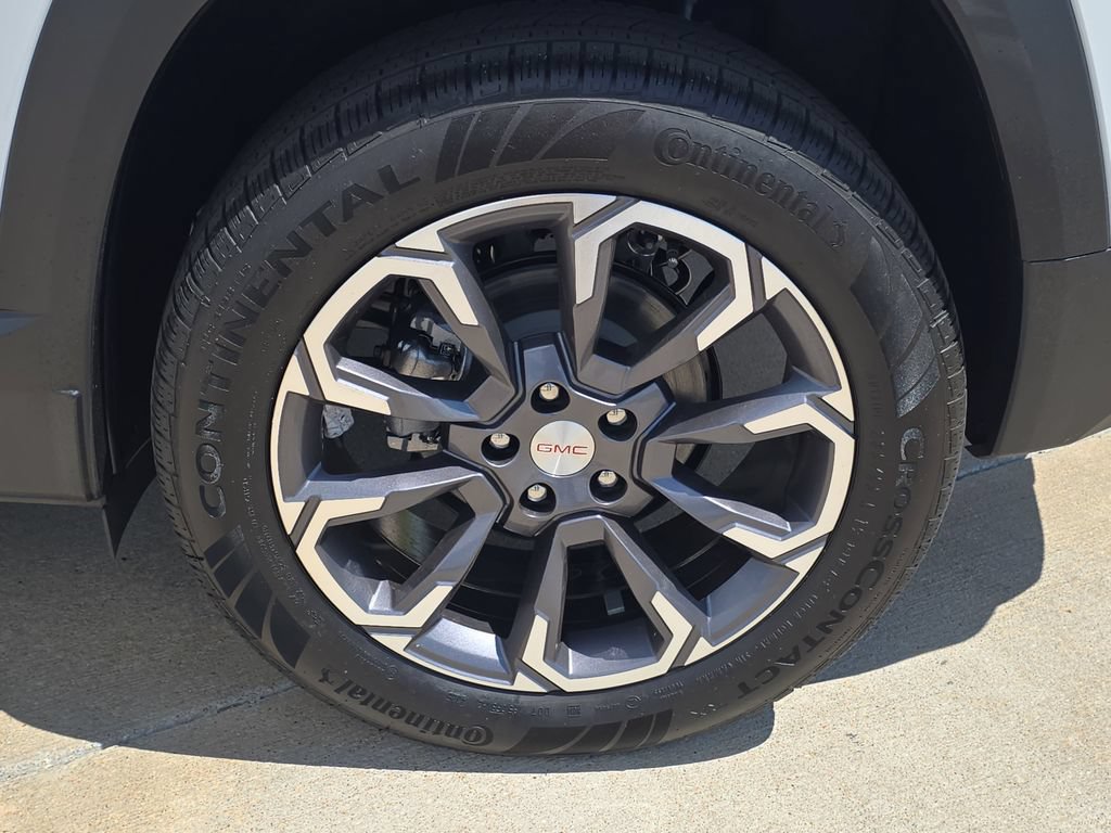 New 2026 GMC Terrain Elevation w/ Elevation Premium Package FWD image 32
