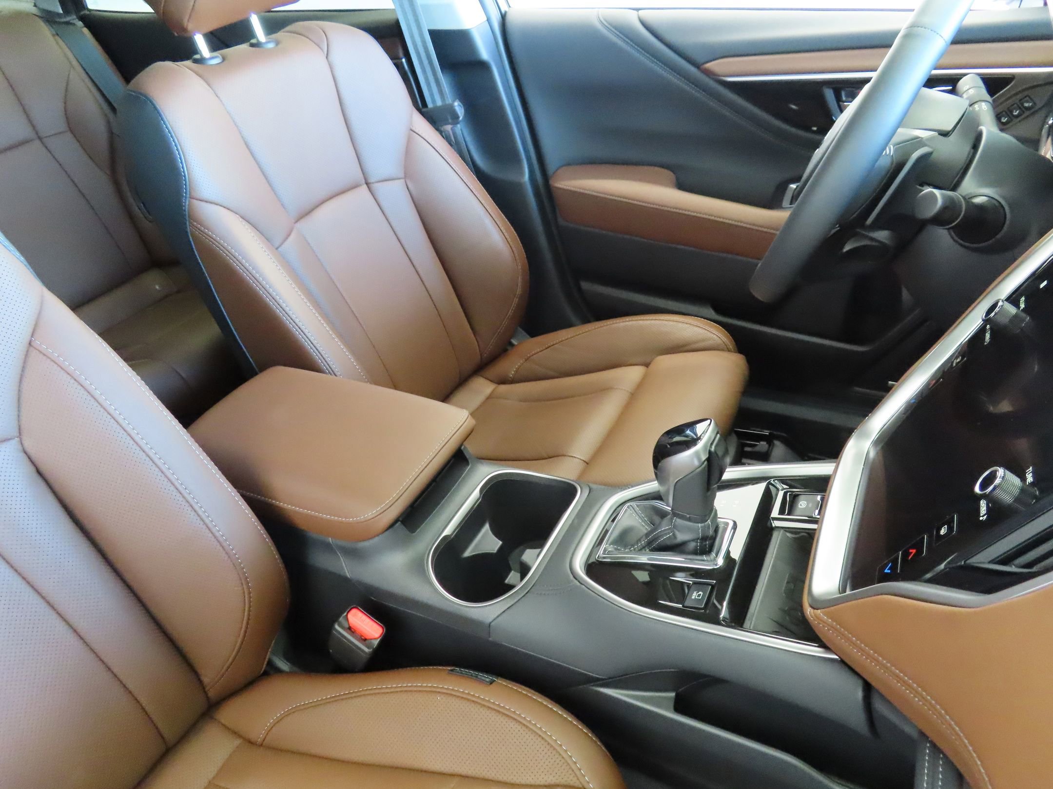 Used 2025 Subaru Outback Touring w/ Tech Package 2 image 29