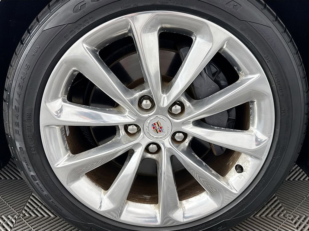 Used 2013 Cadillac XTS Luxury image 31