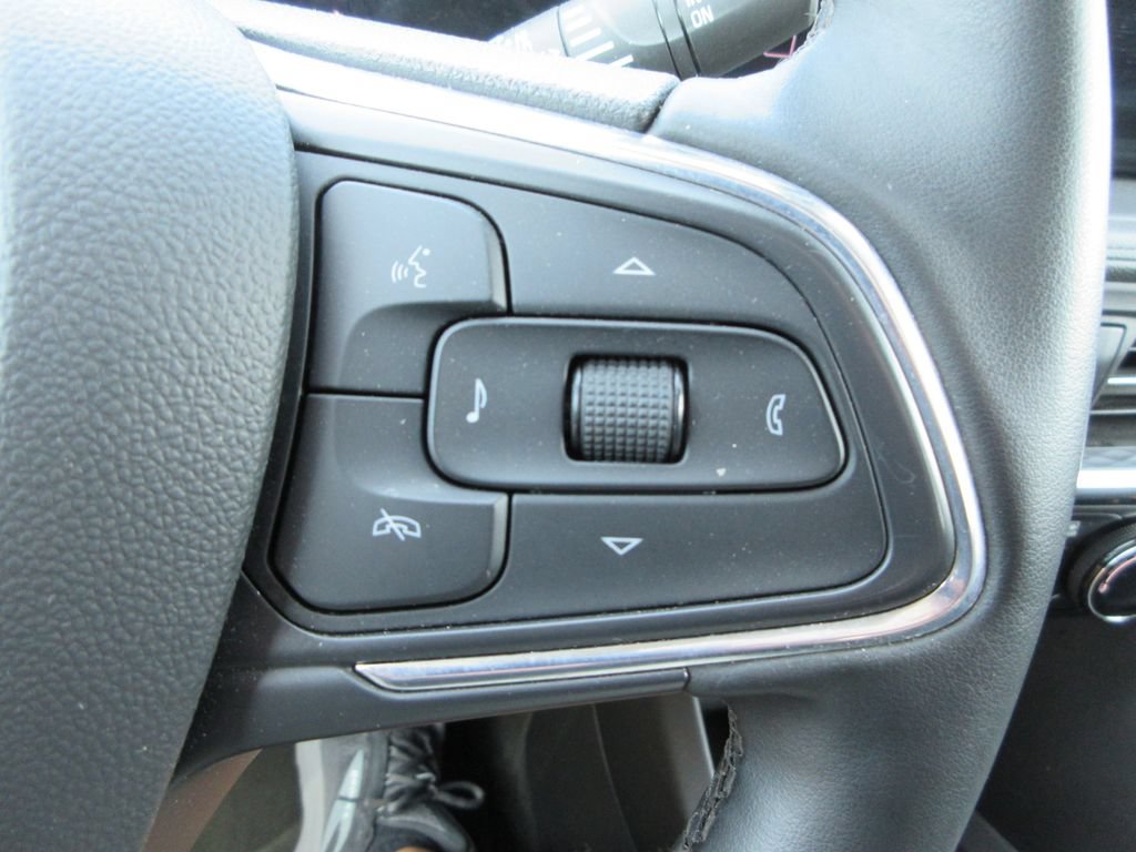 Certified 2024 Buick Encore GX Sport Touring w/ Comfort Package FWD image 27