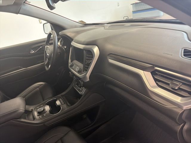 Used 2023 GMC Acadia SLT image 37