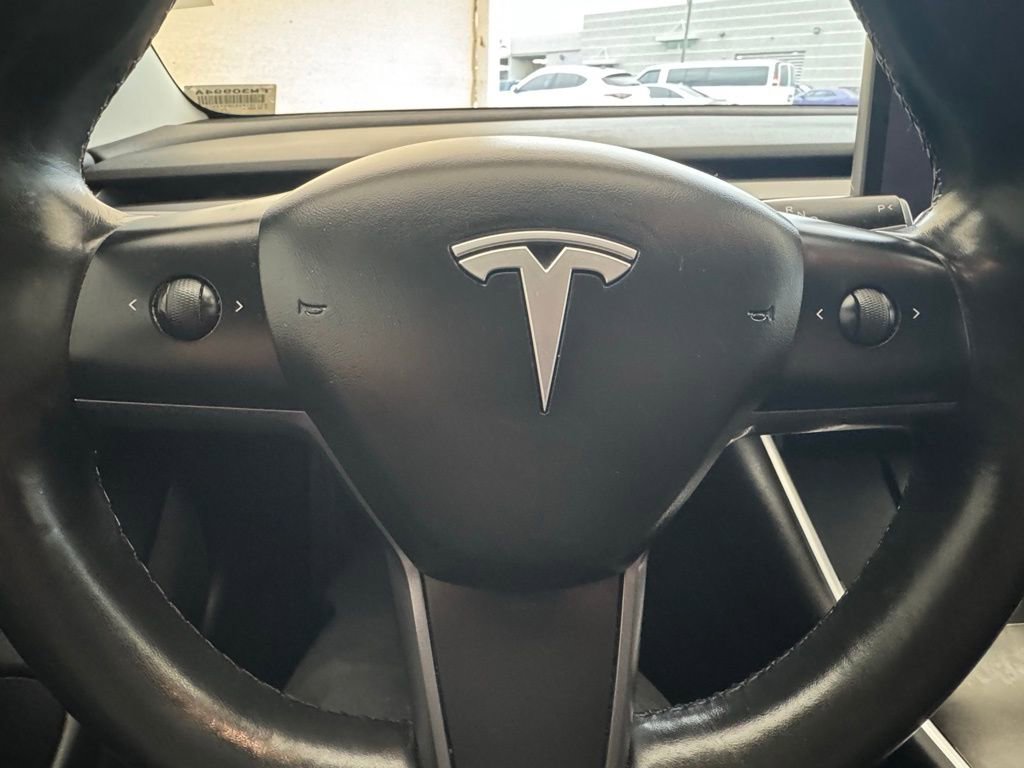 Used 2018 Tesla Model 3 Long Range image 28