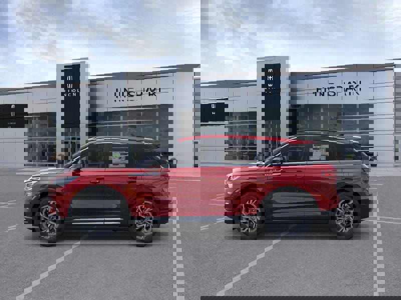 New 2026 Lincoln Corsair Premiere image 3