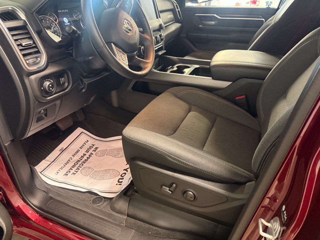 Used 2024 RAM 1500 Big Horn AWD/4WD image 20