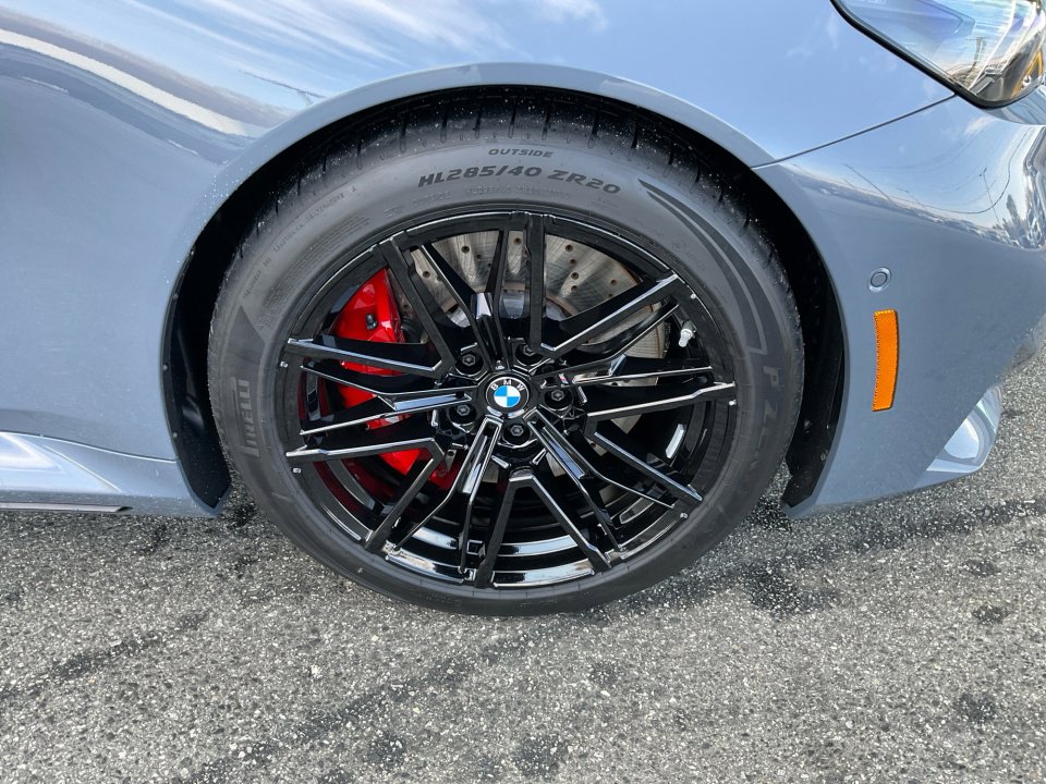 Used 2026 BMW M5 w/ Executive Package image 25