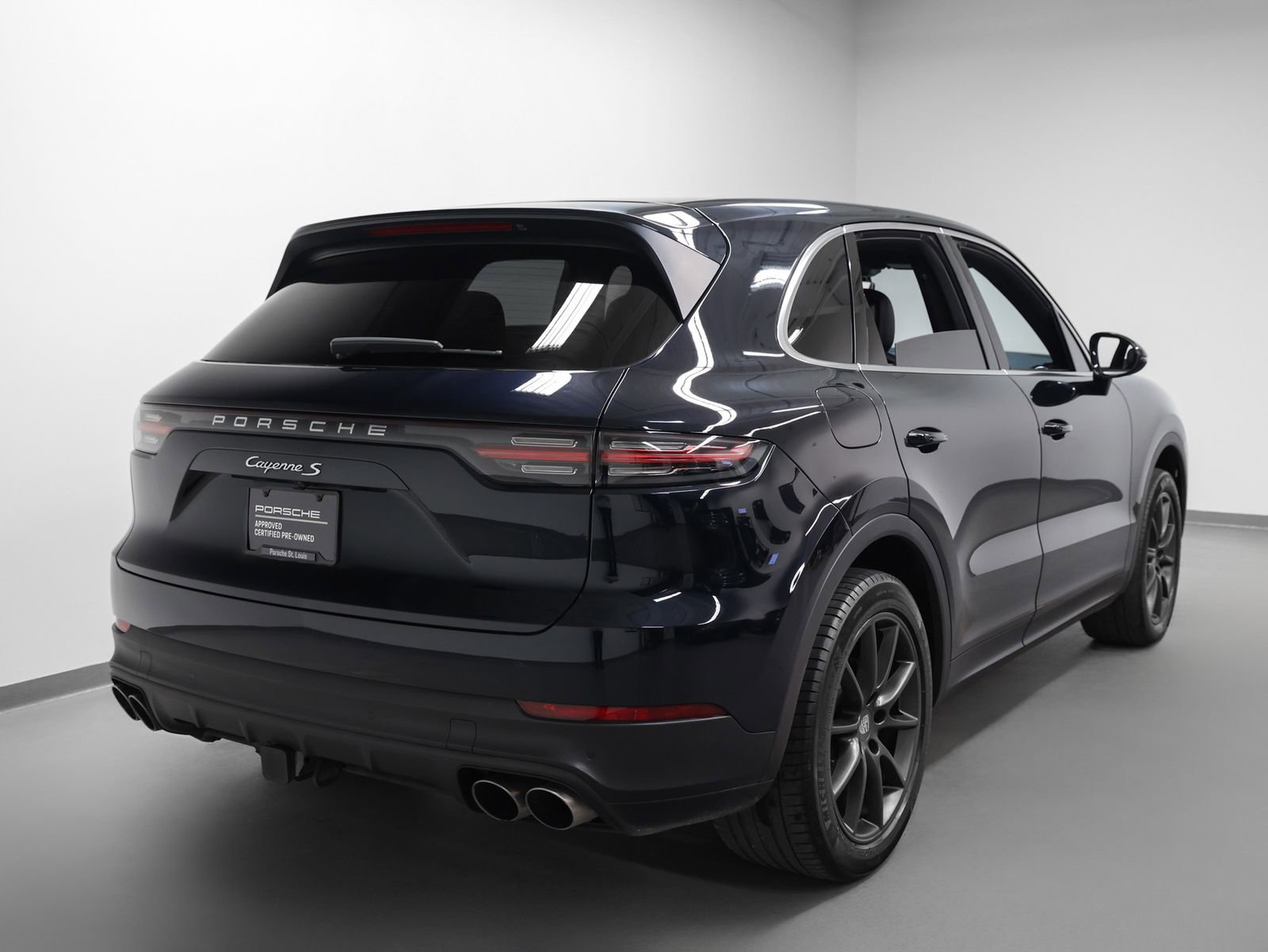 Certified 2019 Porsche Cayenne S image 12