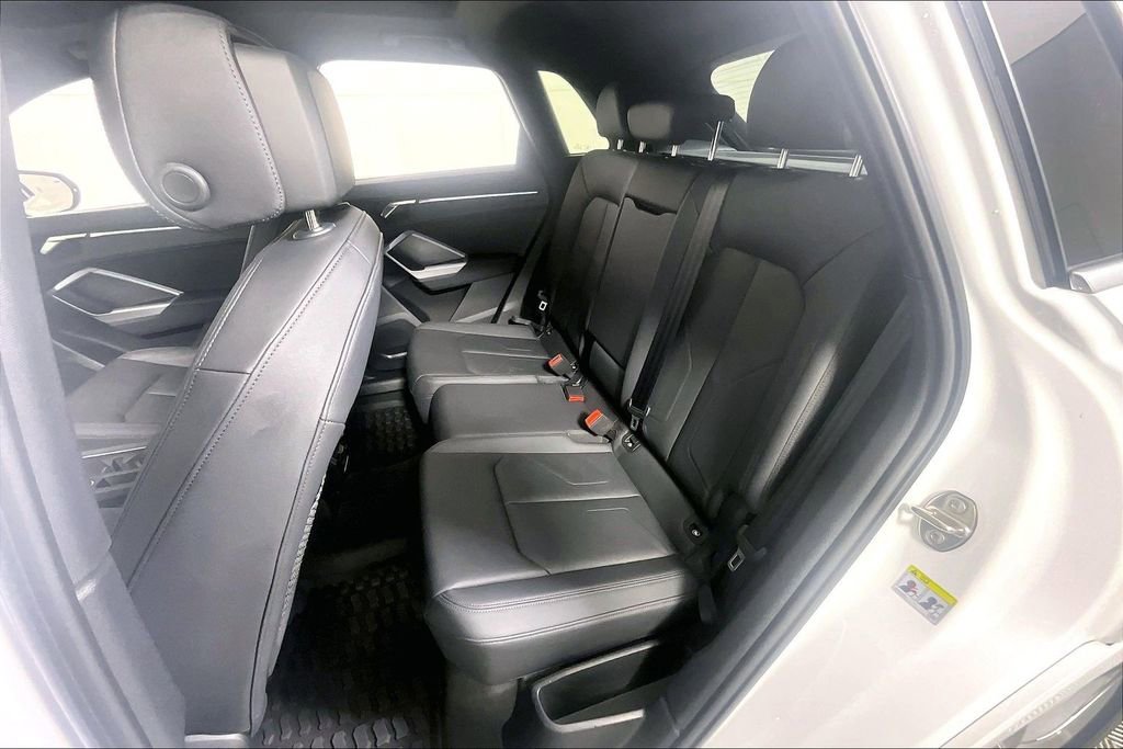 Used 2024 Audi Q3 2.0T Premium Plus w/ Premium Plus Package AWD/4WD image 26