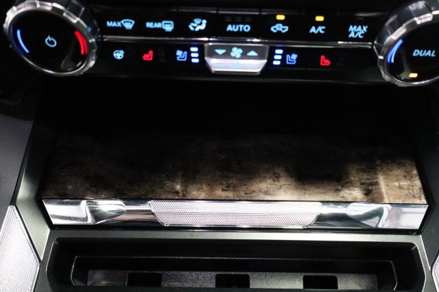 Used 2024 Ford F250 Lariat w/ Lariat Ultimate Package AWD/4WD image 45