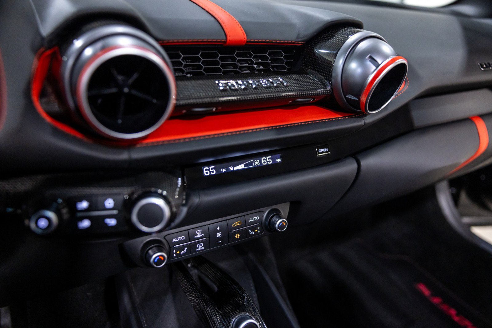 Used 2021 Ferrari 812 GTS RWD image 47