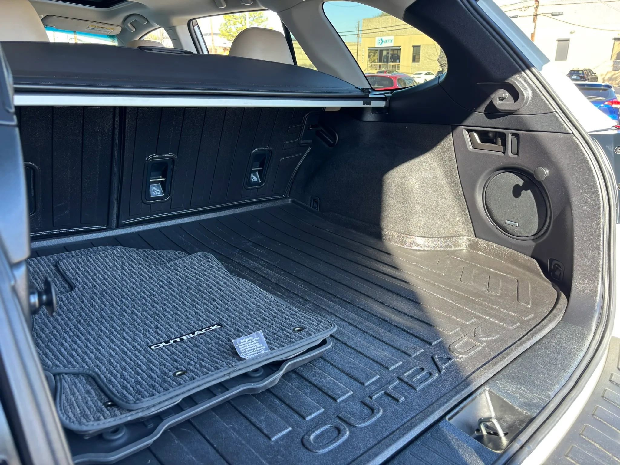 Used 2018 Subaru Outback 2.5i Limited w/ Popular Package #2 AWD/4WD image 65